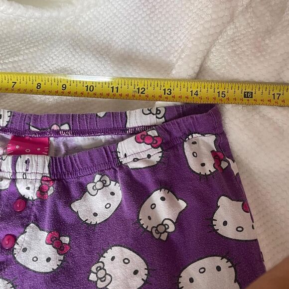 HELLO KITTY PURPLE CAPRI LOUNGE PANTS - Picture 5 of 7